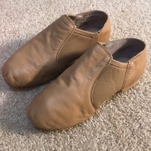 Dance shoes, leather